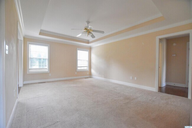 Building Photo - 454 Pine Grove Rd