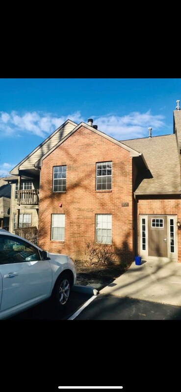 Foto del edificio - 10555 Montgomery Rd