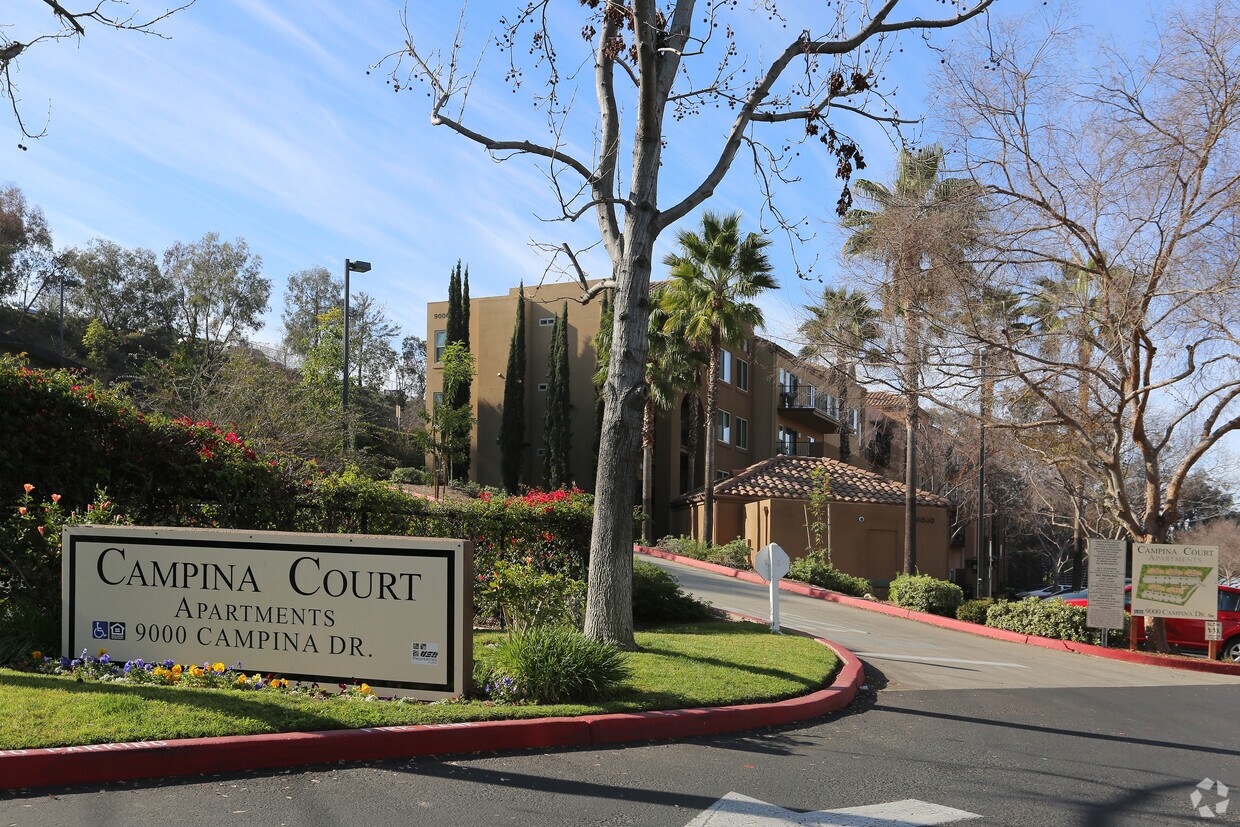 Foto del edificio - Campina Court Apartments