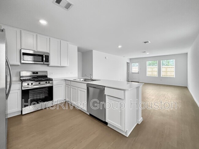 Foto del edificio - 5822 Starling Dr