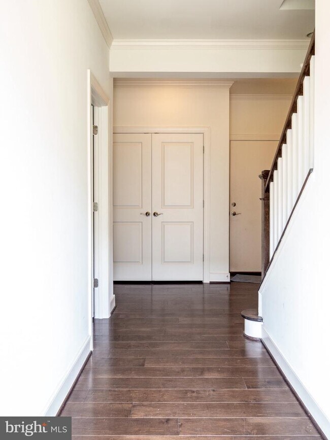 Foto del edificio - 727 Crown Park Ave