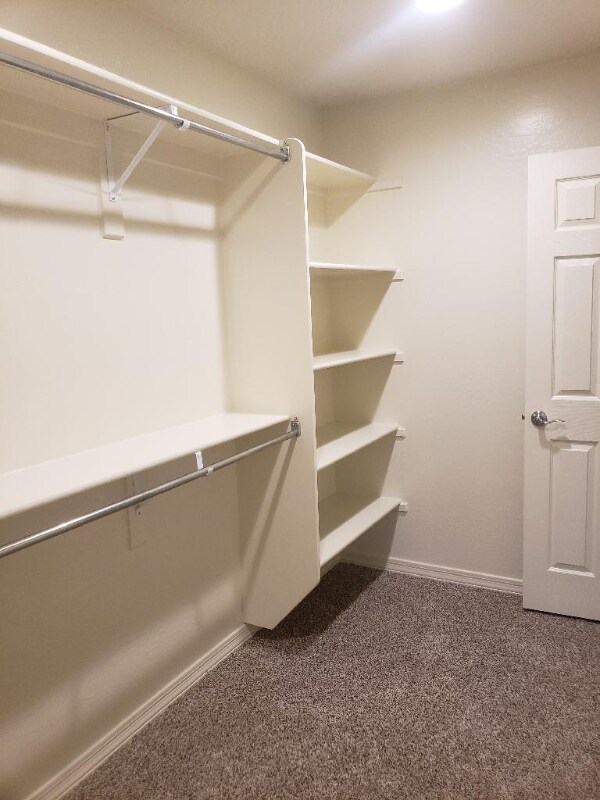 Foto del edificio - 5750 W Raymond St