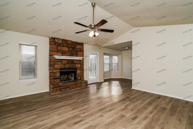 Foto del edificio - 13681 S Poplar St