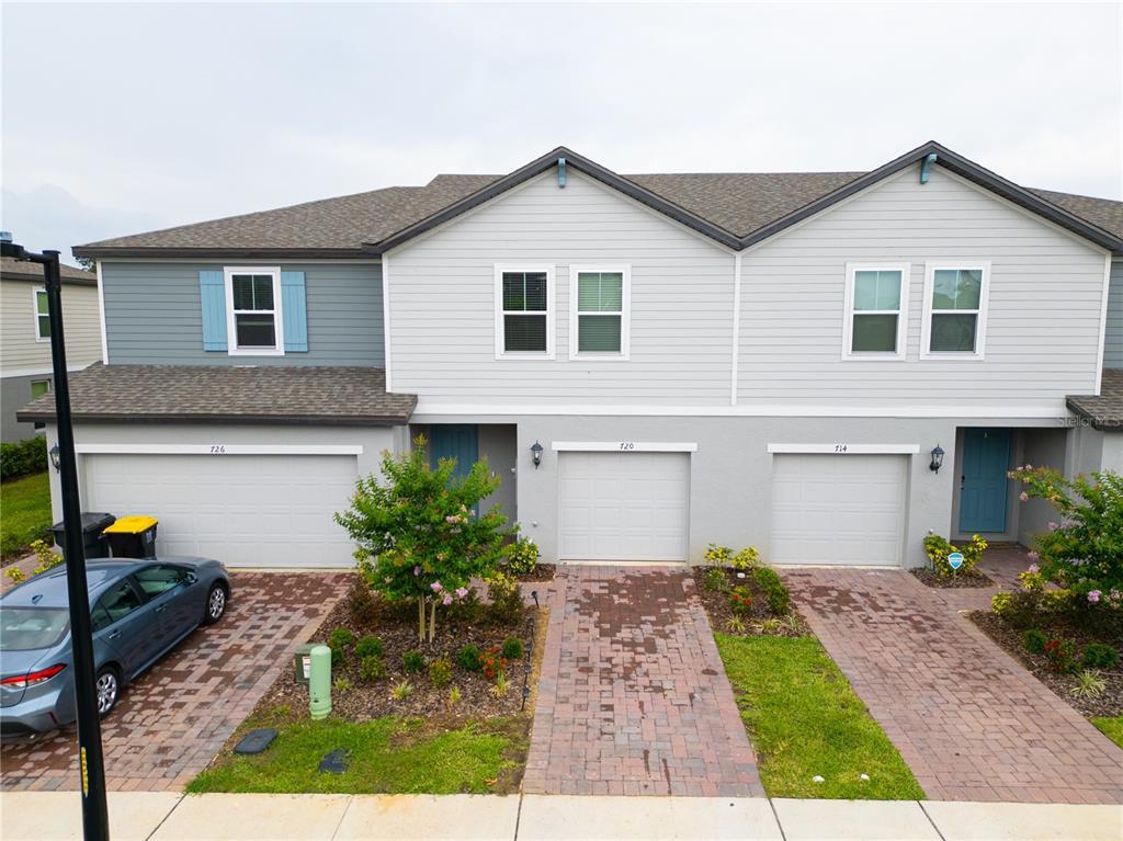 Foto principal - 720 Legacy Dr