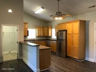 Building Photo - 326 Springdale Dr
