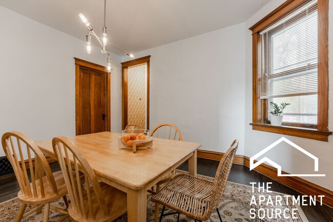 Building Photo - 4442 N Kimball Ave
