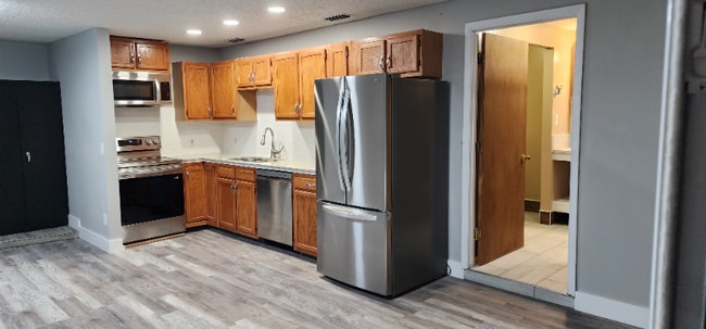 Building Photo - 5857 J B Hines Rd