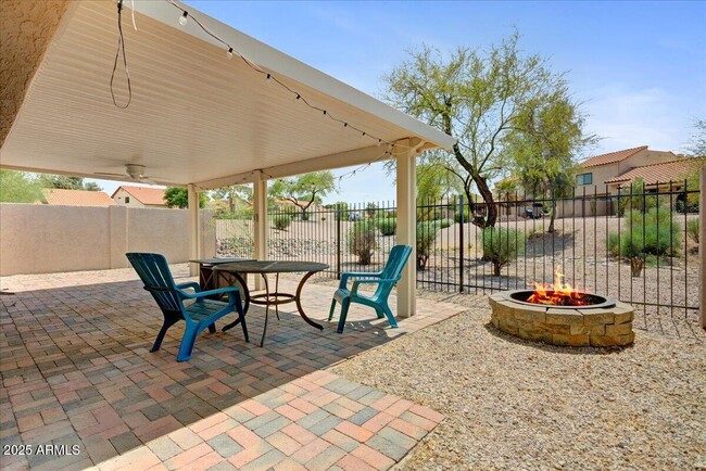 Building Photo - 1644 N Ventura Ln