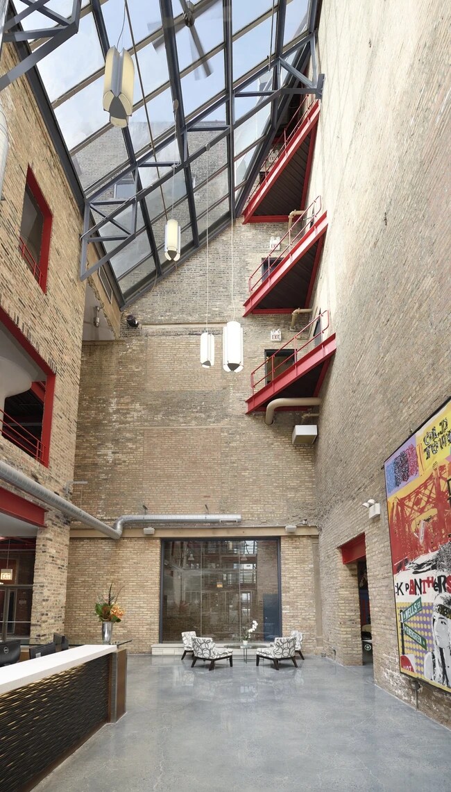 Foto del edificio - 226 W Schiller St