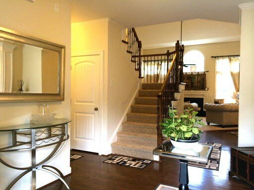 Building Photo - 3019 Red Grape Dr