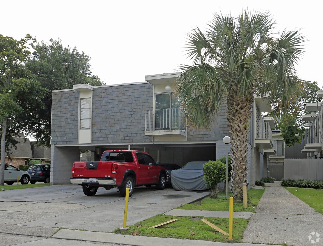 Primary Photo - 1031 Carrollton Ave