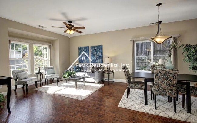 Building Photo - Wonderful Orangevale 3bd/2ba Home with Spa...