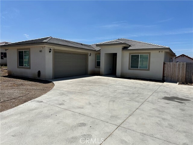Foto principal - 24631 Ironwood Ave