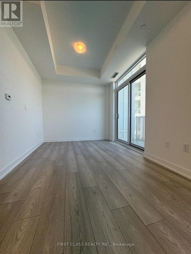 Building Photo - 474-1474 Caldari Rd