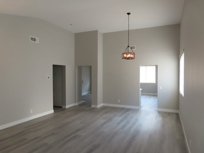 Building Photo - 24064 Verdun Ln