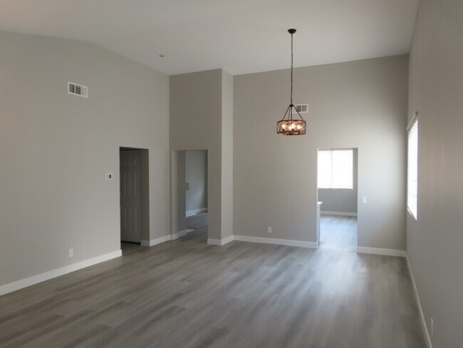 Foto del edificio - 24064 Verdun Ln