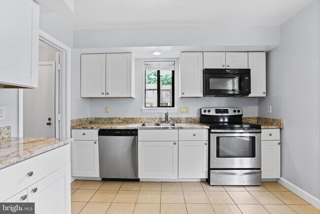 Foto del edificio - 10667 Muirfield Dr