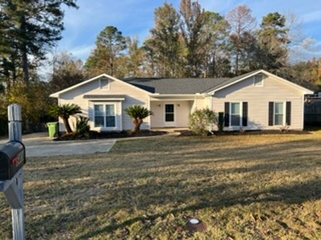 Foto del edificio - 3 bedroom/2bath home in North Columbus!