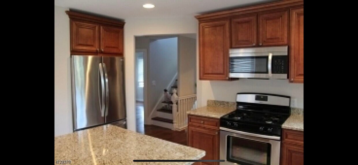 Primary Photo - 255 Speedwell Ave