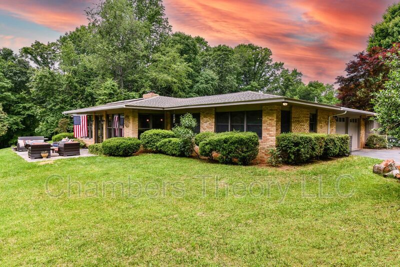 Primary Photo - 9618 Beach Mill Rd