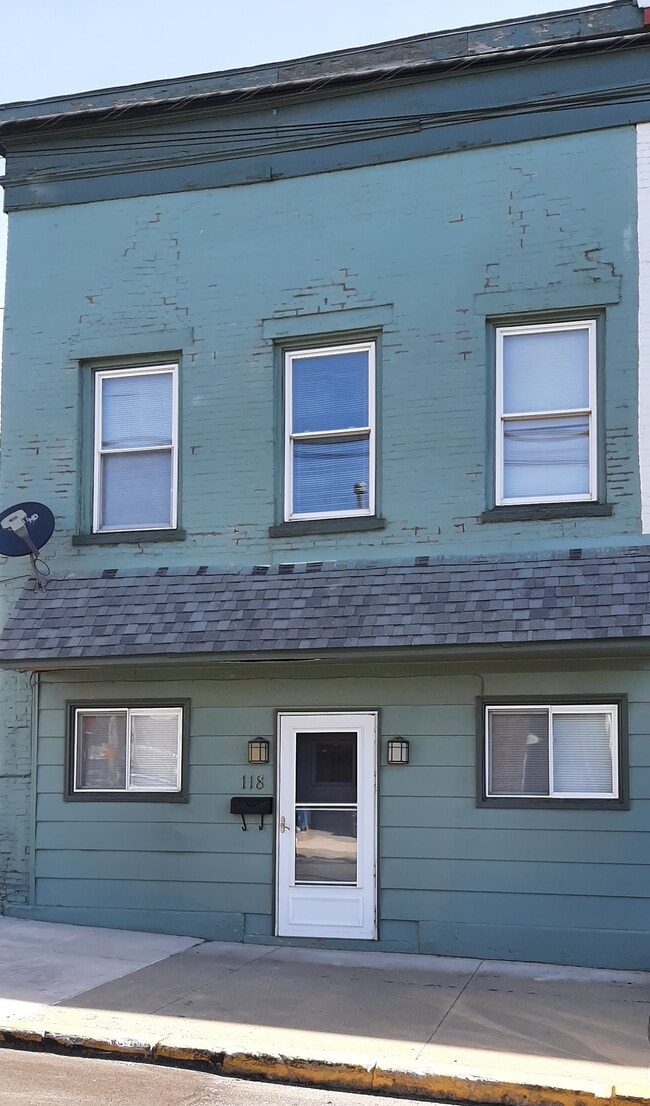 Building Photo - 118 N Montgomery St