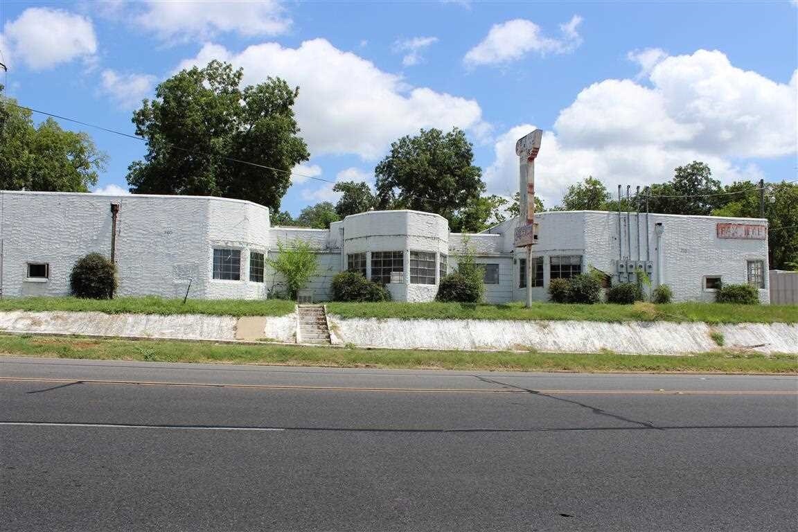 Foto del edificio - 700-704 W Upshur Ave