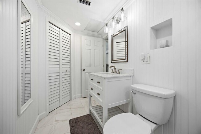 Foto del edificio - 370 E Fray St