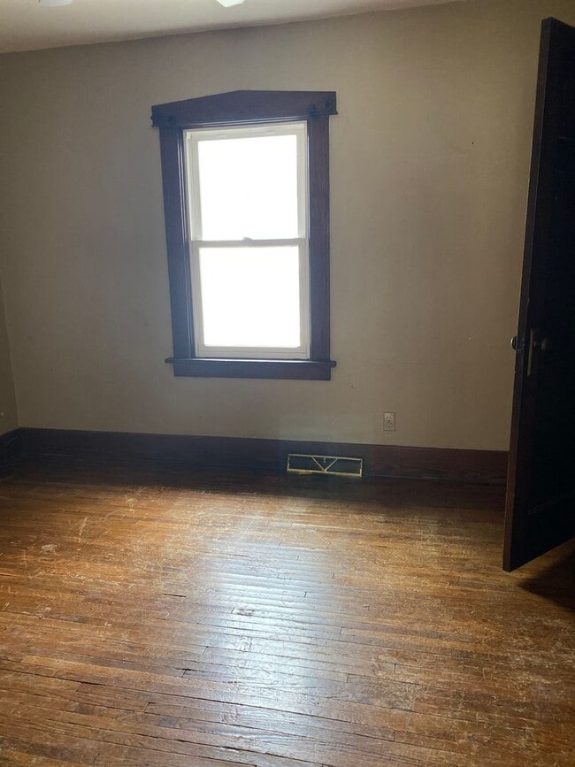 Foto del edificio - 226 Western Ave