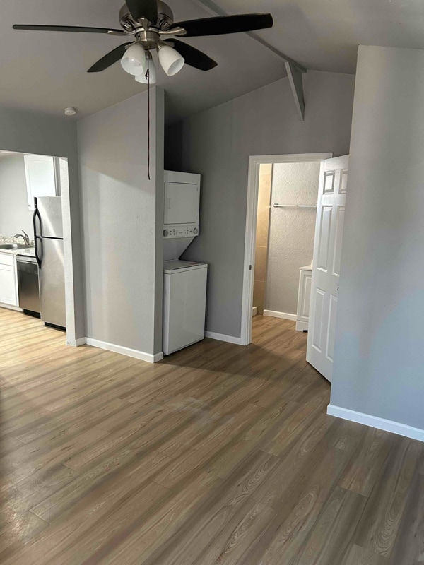 Photo - 343 N Harris Dr Apartment