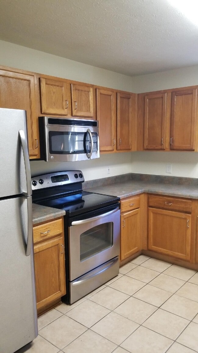 Building Photo - 165 Knowledge Ave