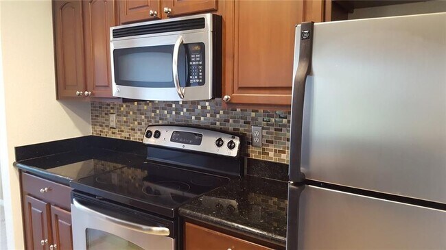 Building Photo - 6000-5 Shepherd Mountain Cove