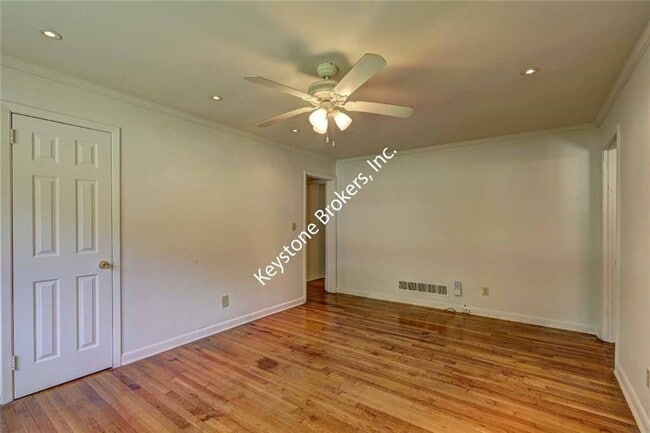 Foto del edificio - 2577 Graywall St