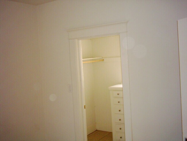 Foto del edificio - 1154 Cedar Ave