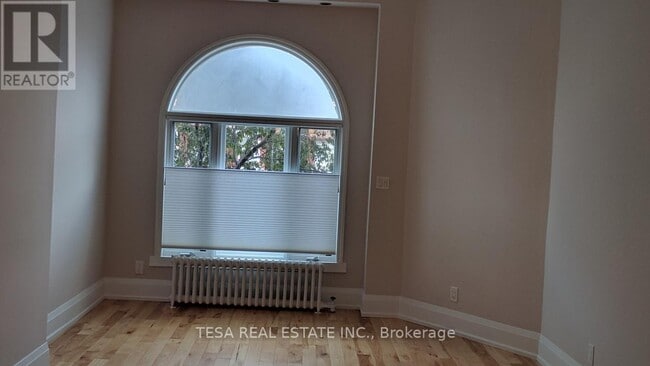 Photo du bâtiment - 648 Bathurst St