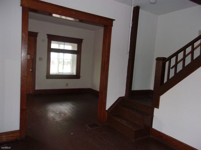 Foto del edificio - 2 br, 1 bath Duplex - 7 Seymour St