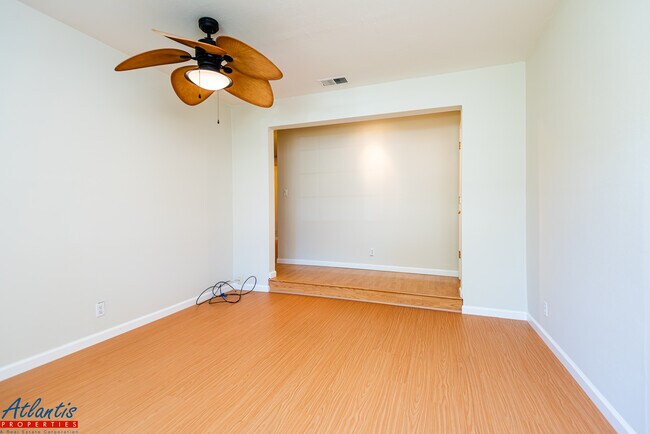Building Photo - 5844 Indian Ave