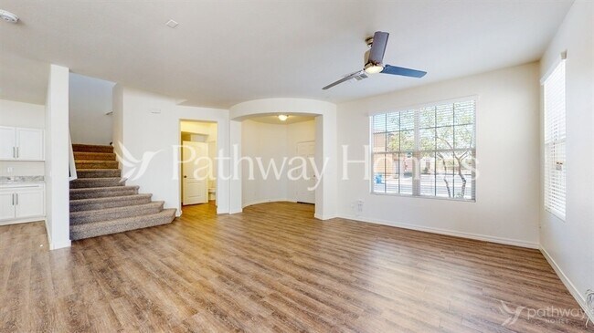 Building Photo - 3442 W Hayduk Rd