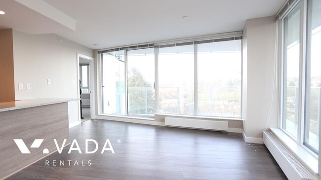 Building Photo - Marine Gateway 2 Bed Apartment Rental 706-...