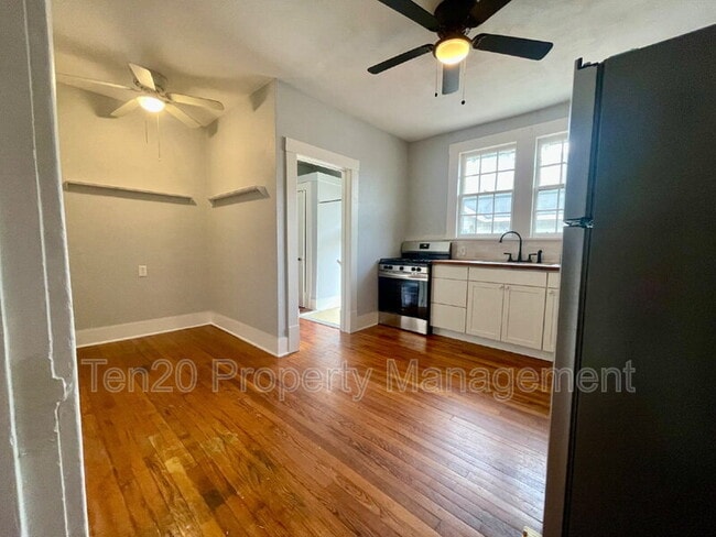 Building Photo - 1223 Owsley Ave