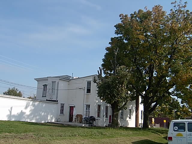 Foto del edificio - 591 W High St