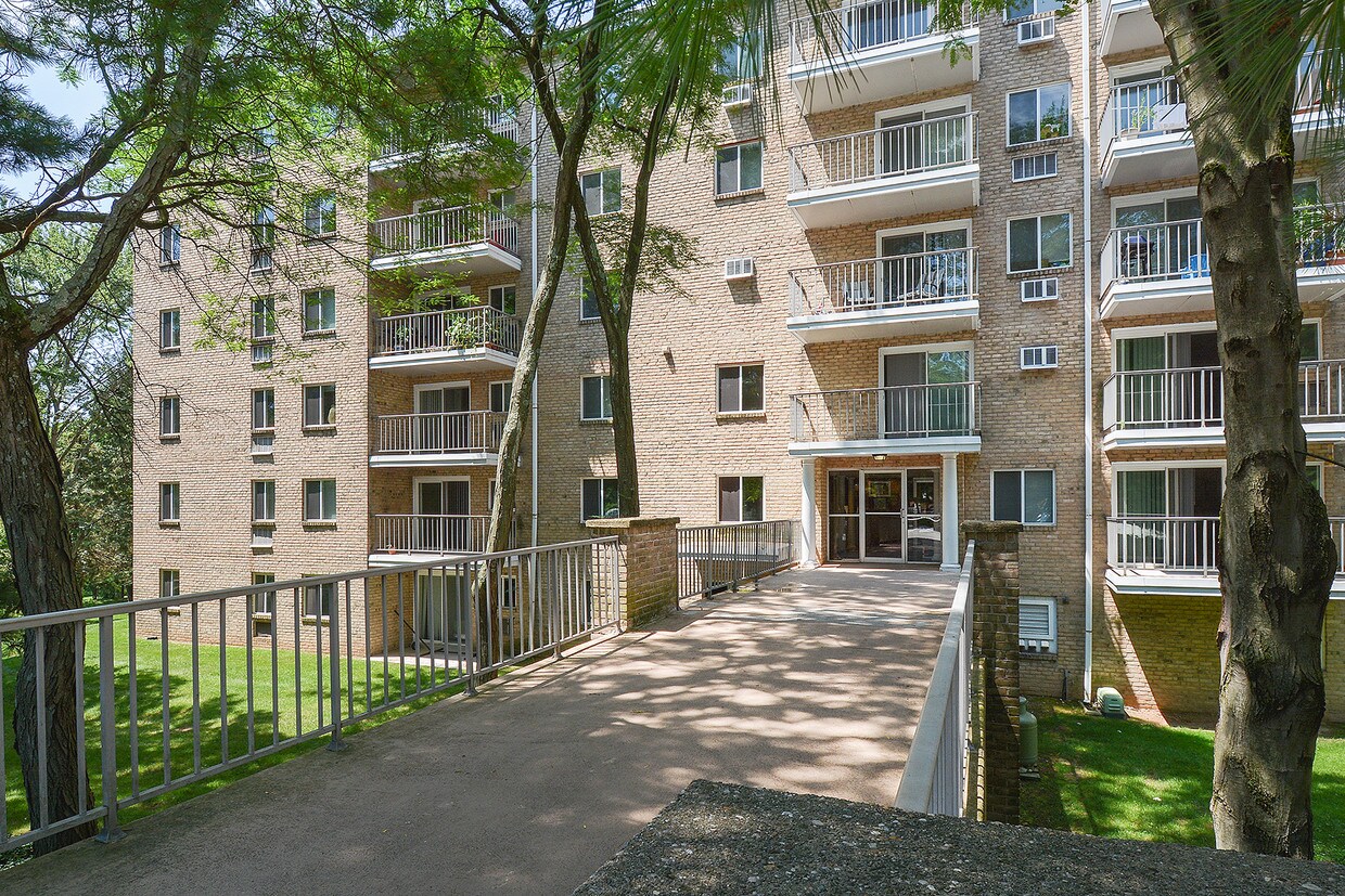 The Lafayette at Valley Apartments in King Of Prussia, PA