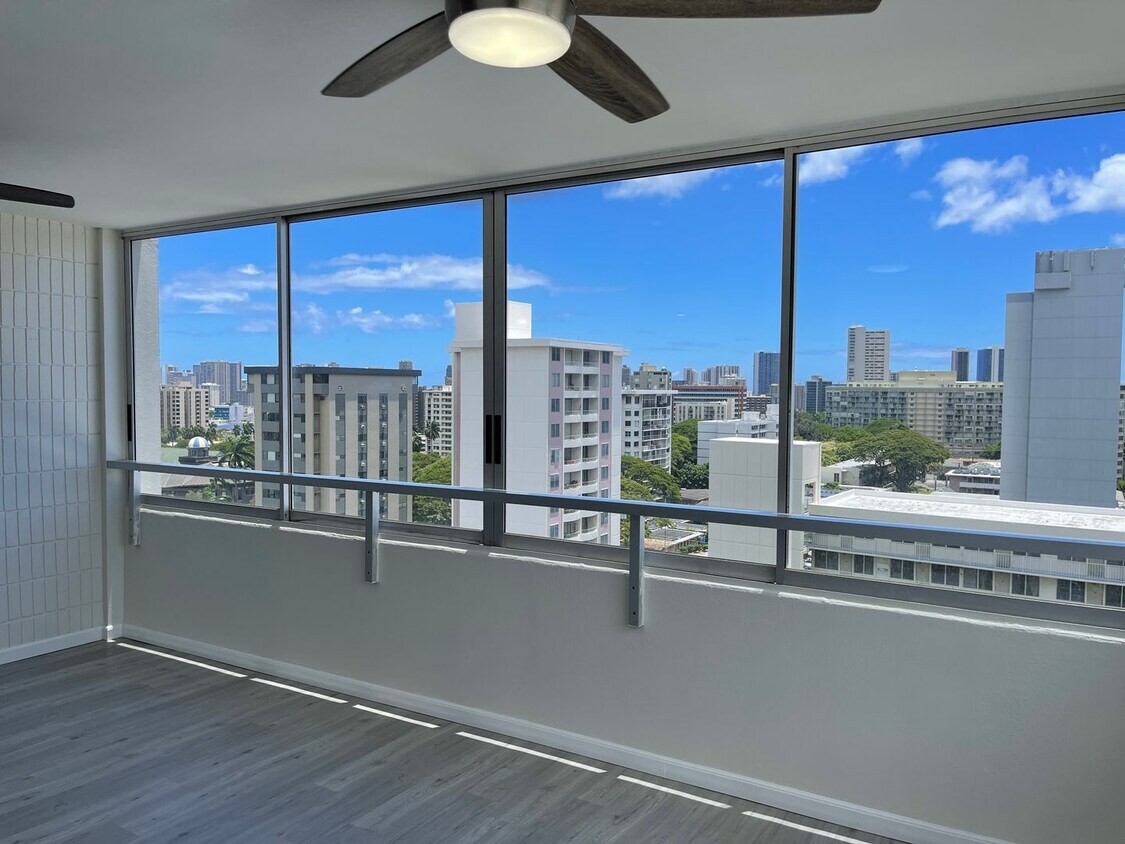 Primary Photo - Picturesque Punahou Apartment