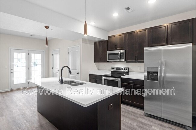 Foto del edificio - 229 B-206 E. Johnson Circle