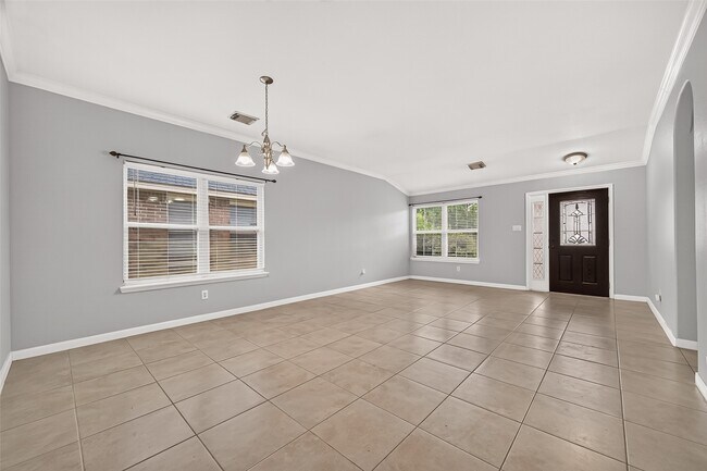 Foto del edificio - 3223 Legends Creek Dr