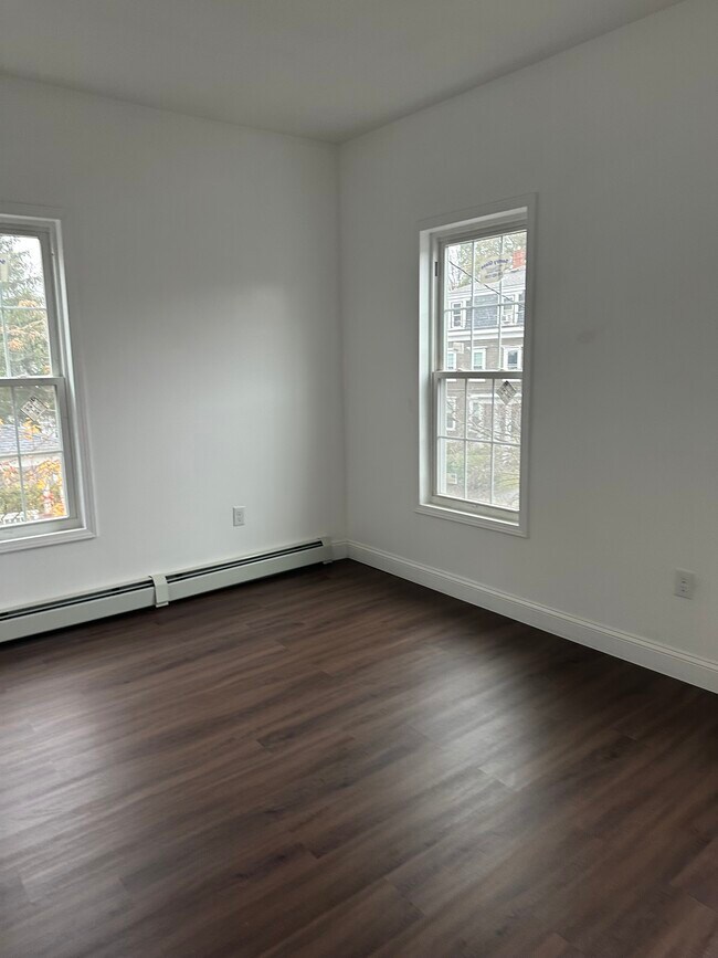 Foto del edificio - 115 S Pleasant St