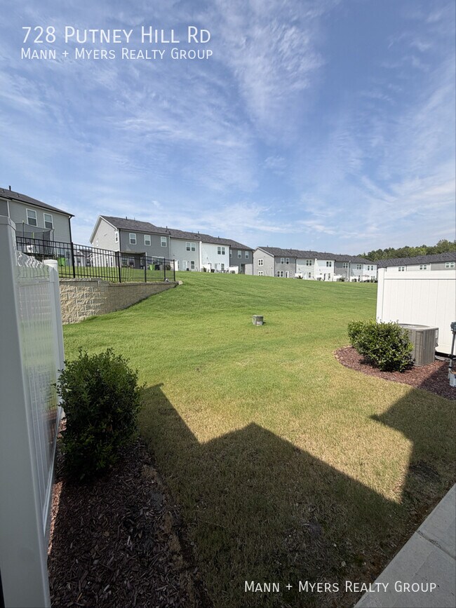Foto del edificio - 728 Putney Hl Rd