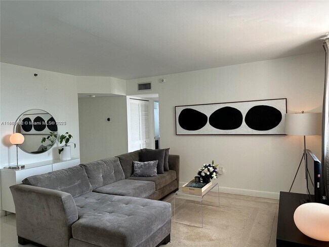 Foto del edificio - 7728 Abbott Ave