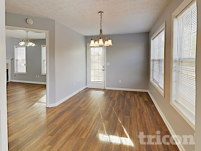 Foto del edificio - 1195 Misty Meadows Way