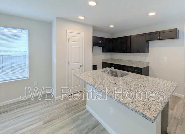 Building Photo - 9087 Eaton Ave