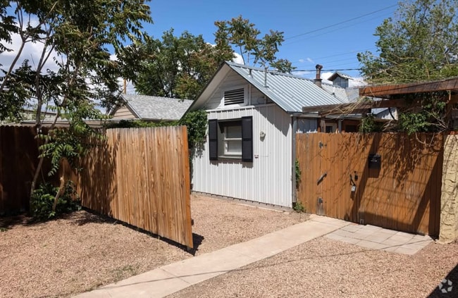 Building Photo - 1212 S Santa Fe Ave